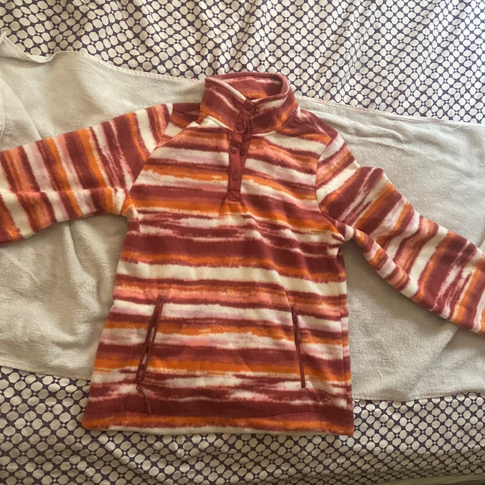 gift from my aunt but i dont like her & she took the tag off buts it never worn
